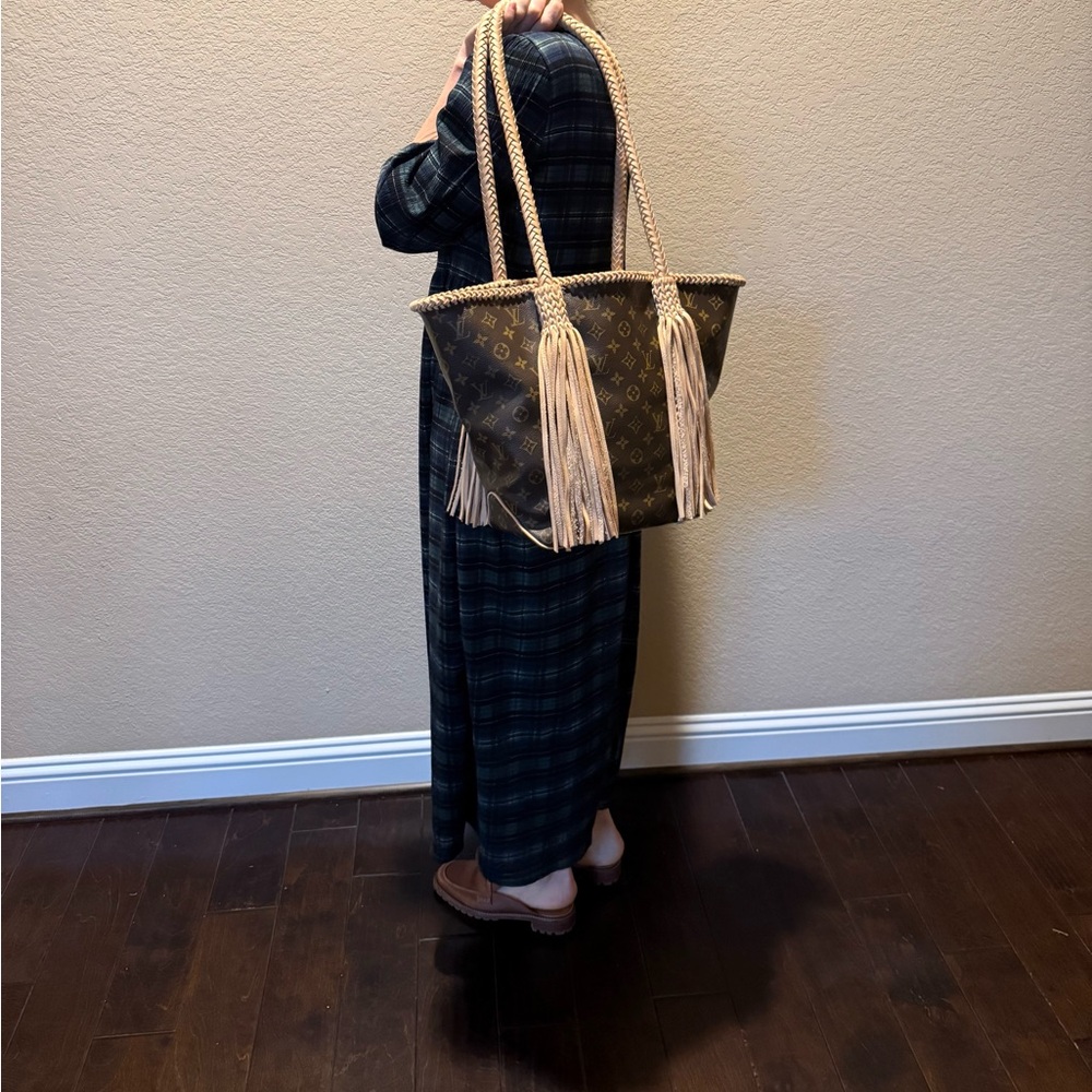 **TRADE - DO NOT BUY** Louis Vuitton Sac Shopping Tote, NEW
